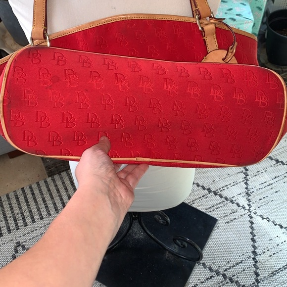Gently Loved Dooney and Bourke Satchel /Tote - Picture 11 of 13